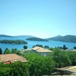 Bella Vista 니드리