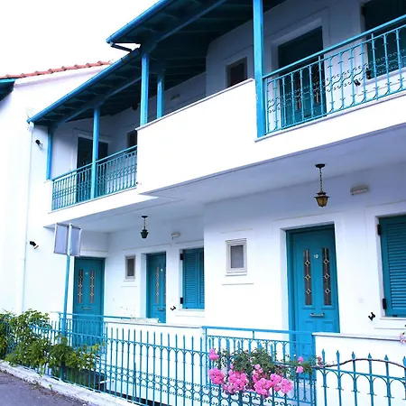 מלון דירות Bella Vista 3*